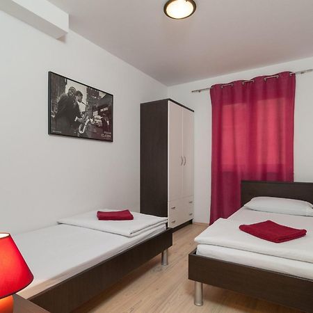 Apartment Bozan Omiš Zewnętrze zdjęcie